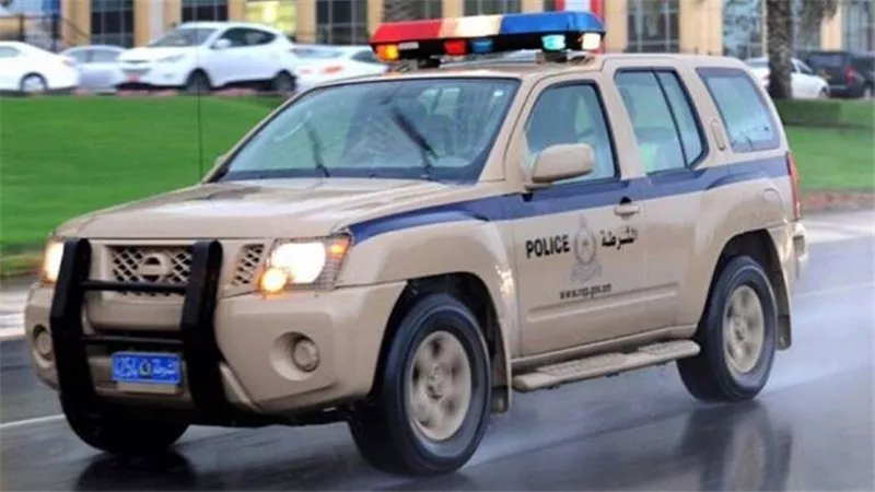 متخصصة في سرقة عملاء البنوك.. أمن عُمان يلقي القبض على تشكيل عصابي