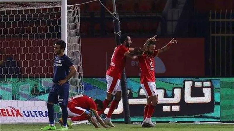الأهلي يفوز على إنبي في الدوري ويواصل ملاحقة الزمالك