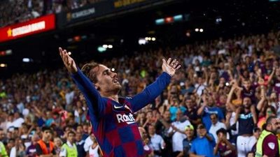 جريزمان يحسم موقفه من الرحيل عن برشلونة هذا الصيف