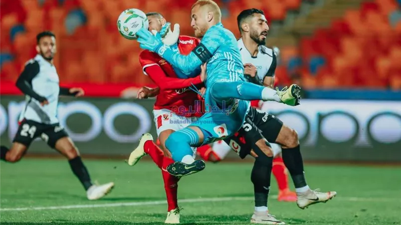 الأهلي والزمالك في اختبار جديد أمام الجيش ودجلة