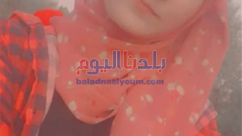بالسجود والدعاء.. الطالبة 