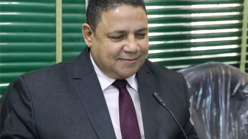 تشجيعا لهم.. لوحة شرف بمدارس الوادي الجديد للمعلم والطالب المتميز