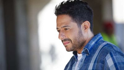 محمد حماقي يُحيي حفلًا غنائيًا بالساحل الشمالي