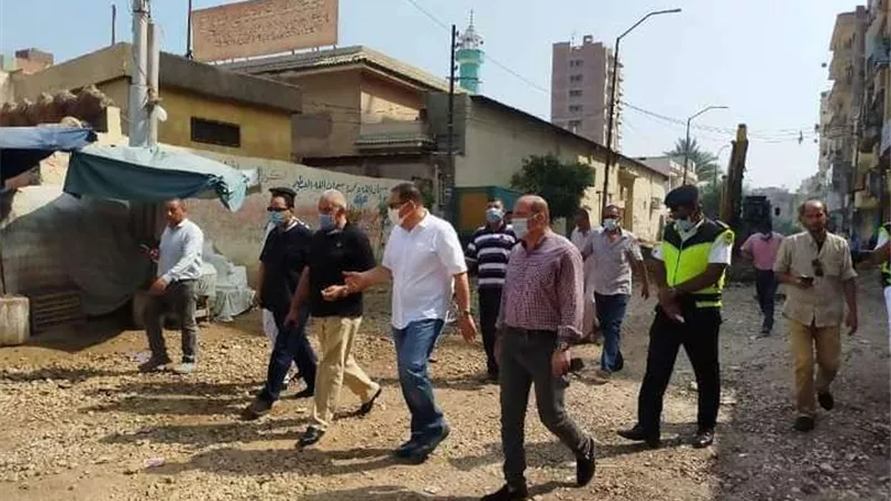 لإعادة الوجه الجمالي.. محافظ الشرقية يتابع أعمال الرصف والتطوير بشوارع بلبيس