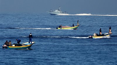 انتعاش حركة البيع والشراء تأثرًا ببدء موسم الصيد في السويس