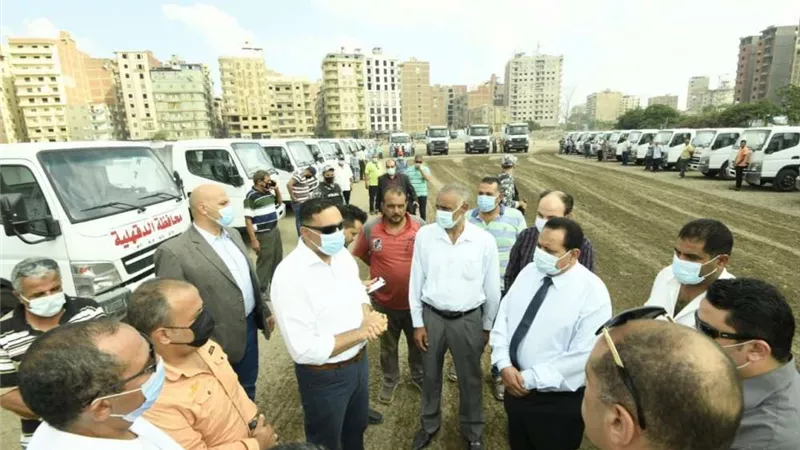 محافظ الدقهلية يشهد تسليم الدفعة الأولى من معدات تحسين البيئة