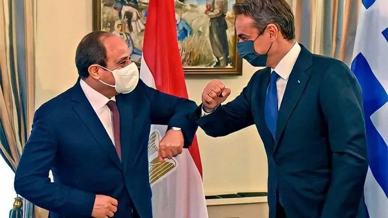 مساعي فرنسية لقطع علاقة طالبان بالجماعات الإرهابية
