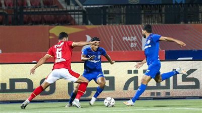 التعادل يحسم الشوط الأول بين ألأهلي وأسوان