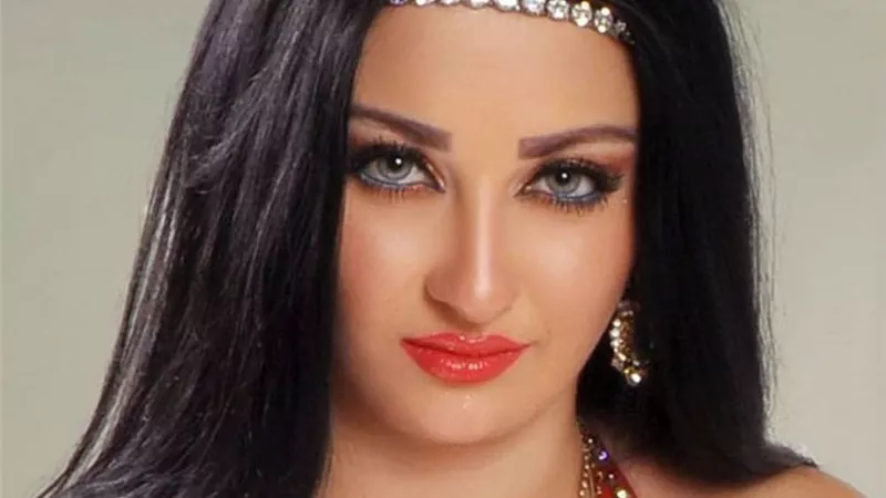 بعد شائعة اعتزالها.. تفاصيل حفل صافيناز في ميلانو
