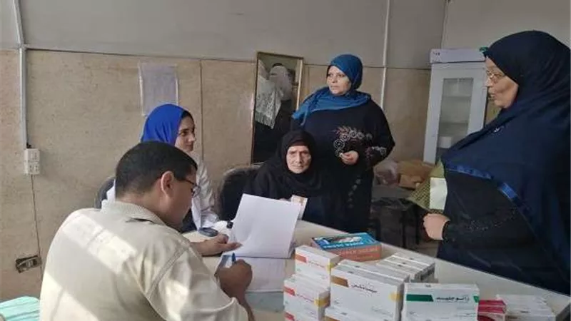 صحة الشرقية : الكشف علي ١٨٠ حالة في حملة إحساسك نعمة بأولاد صقر