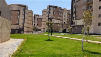 رئيس جهاز مدينة العبور يعلن خبر سار لـ سكان العشوائيات.. فيديو