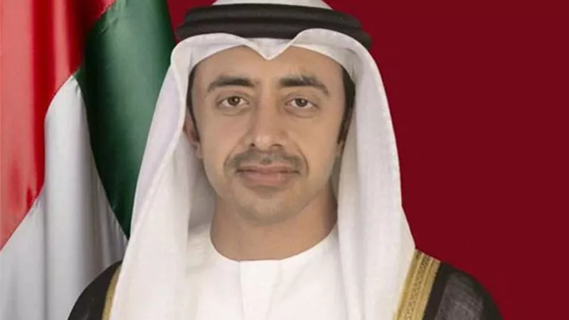 مباحثات هاتفية بين وزير الخارجية الإماراتي ونظيره التركي