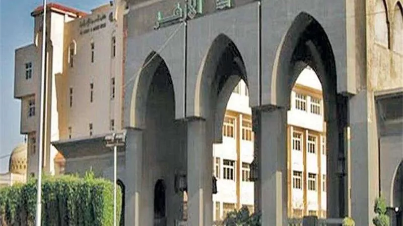 جامعة الأزهر تحذر طلابها من المواقع الوهمية والانسياق وراء الشائعات