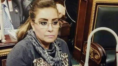 غادة عجمي تشارك في ندوة عن انتصارات أكتوبر بالإمارات