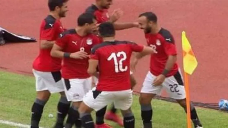 خبير تحكيمي : ركلة جزاء مصر أمام أنجولا ليست صحيحة | فيديو