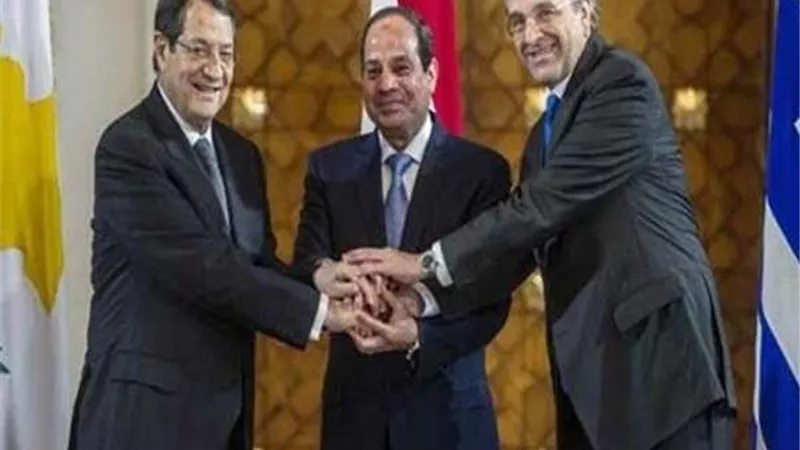 القاهرة تستضيف القمة الثلاثية بين 