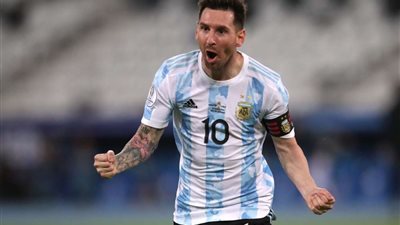 مدرب الأرجنتين يُثير الشكوك حول مشاركة ميسي أمام البرازيل