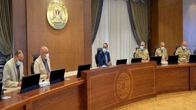 مدبولي يوجه بسرعة الانتهاء من تسوية الطرق وتنسيق الميادين بالعاصمة الإدارية