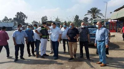 حملة مكبرة لرفع الإشغالات بطريق 