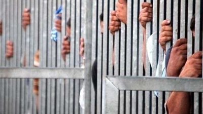 لحيازتهم قاذف صواريخ وأسلحة نارية.. المشدد لـ 3 أشقاء في بنها