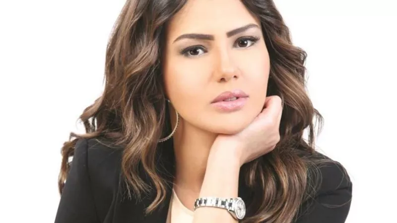 شاهد.. دينا فؤاد تخطف الأنظار بـ