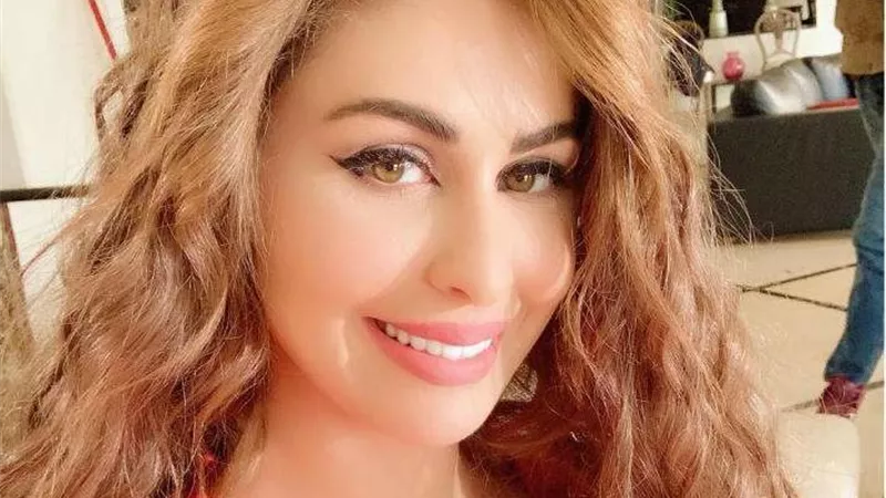 شاهد.. مي سليم تخطف الأنظار بـ