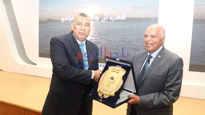 اتحاد المعلمين العرب يشيد بقناة السويس الجديدة