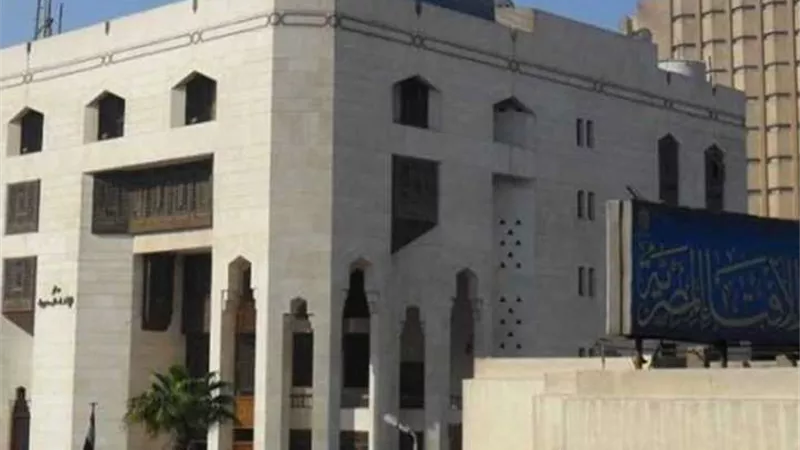 دار الإفتاء: القرض الذي لا يستطيع الإنسان سداده هو حرام