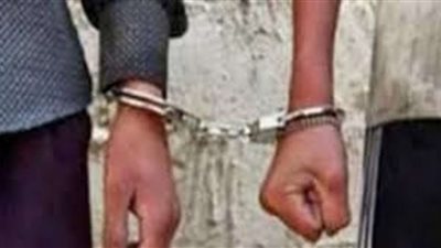 سقوط 2 من مروجي المخدرات في قبضة مباحث الشرابية