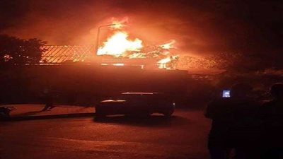 الدفع بـ10 سيارات إطفاء للسيطرة على حريق كنيسة مارجرجس بحلوان