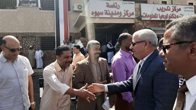 الغرابلي يتفقد أعمال تطوير مبنى مجلس المدينة بسيوة