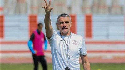 تفاصيل جلسة كارتيرون مع نجوم الزمالك