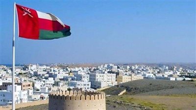 عمان تعيد فتح دور العبادة وإقامة صلاة الجمعة
