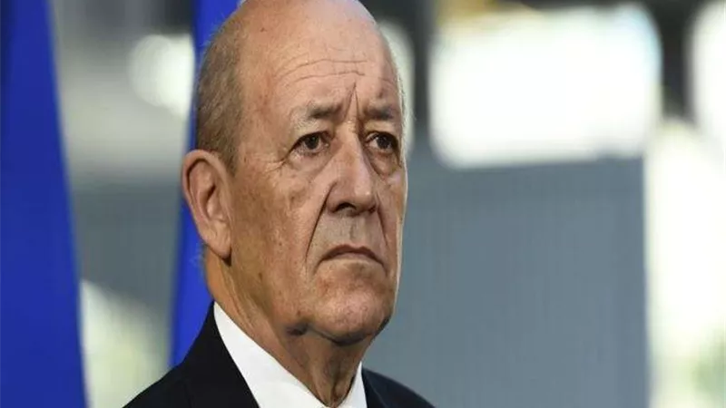 فرنسا تستدعي سفيريها في أستراليا والولايات المتحدة