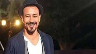 عاش يا وحش.. أحمد داود يؤدي تمارين رياضية شاقة داخل الجيم.. شاهد