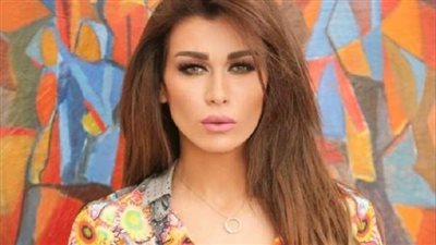نادين الراسي تتصدر 