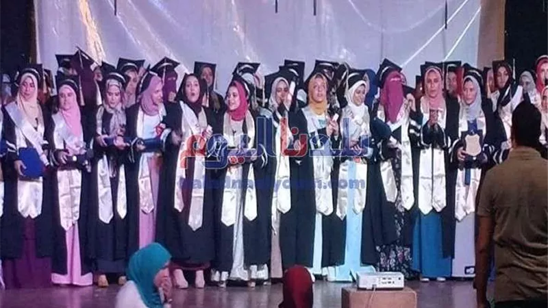 تنظيم حفل تخرج الدفعة الـ19 بقسم الصحافة بكلية الدراسات الإسلامية بالأزهر (صور)