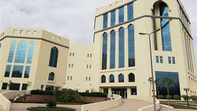 مايا مرسي وأنيسة حسونة تتفقدان مستشفى الناس الخيرية بشبرا