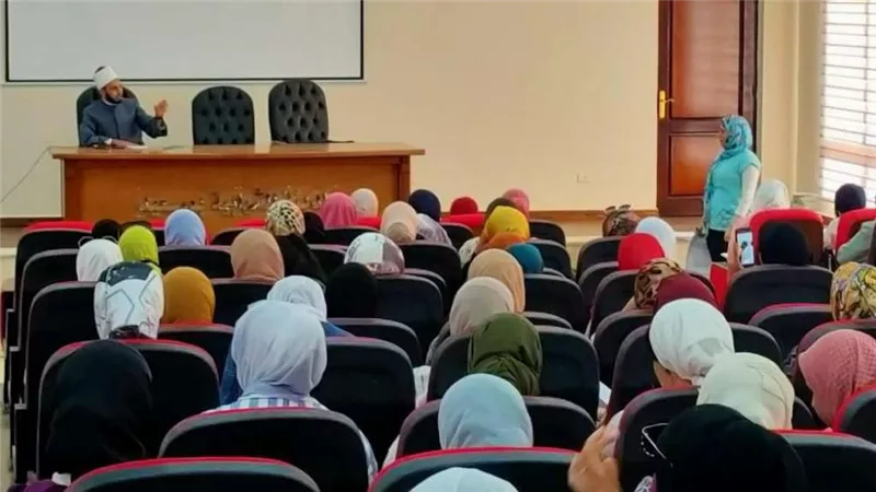 الأزهر: الإسلام حث على الزواج لبناء أسرة سليمة قائمة على السكن والمودة