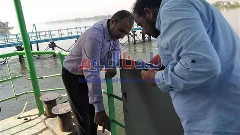 رئيس مدينة أبوقرقاص بالمنيا يتفقد حالة المعديات بقرية بني حسن