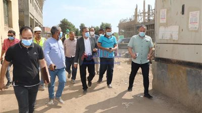محافـظ المنوفية يتفقد أعمال الرصف والتطوير في أشمون