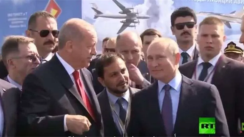 بوتين: إخلاء الأراضي السورية من أي وجود عسكري أجنبي بداية الحل