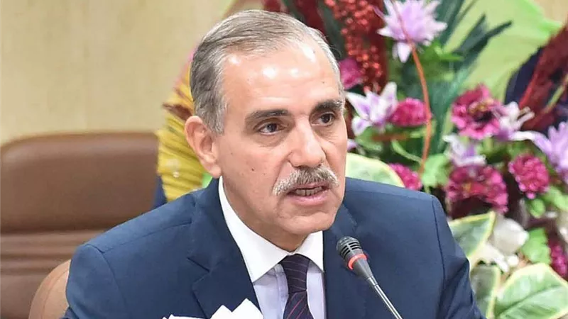محافظ أسيوط يعلن موافقة وزير التموين على فتح 64 مخبزًا في المرحلة الثانية