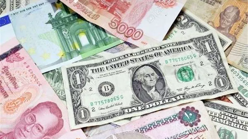 أسعار العملات الأجنبية والعربية اليوم الاثنين 27سبتمبر  2021