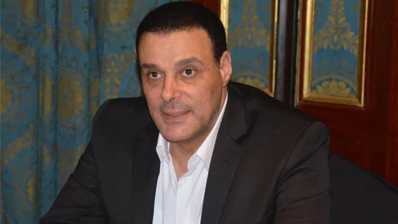 رئيس لجنة الحكام يشرح تعديلات قانون كرة القدم وتقنية الفيديو الجديد