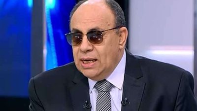 مبروك عطية: 