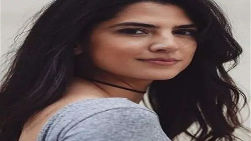 كارمن بصيبص:عمليات التجميل أمر شخصي للفنان لكن الجمهور ينتقد أي شيء