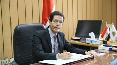 مجلس جامعة بنها يوافق على مضاعفة قيمة جوائز الجامعة