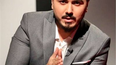 نزار الفارس يعلق  على حلقته مع الفنانة فيفى عبده