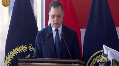 وزير الداخلية مهنئا الرئيس السيسي بنصر أكتوبر: رمزٌ للفخر والإعزاز